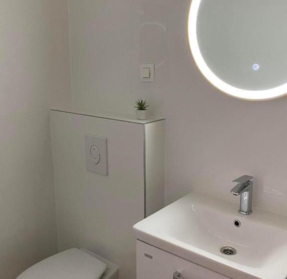 デラックスルーム, Apartments & Rooms Petra