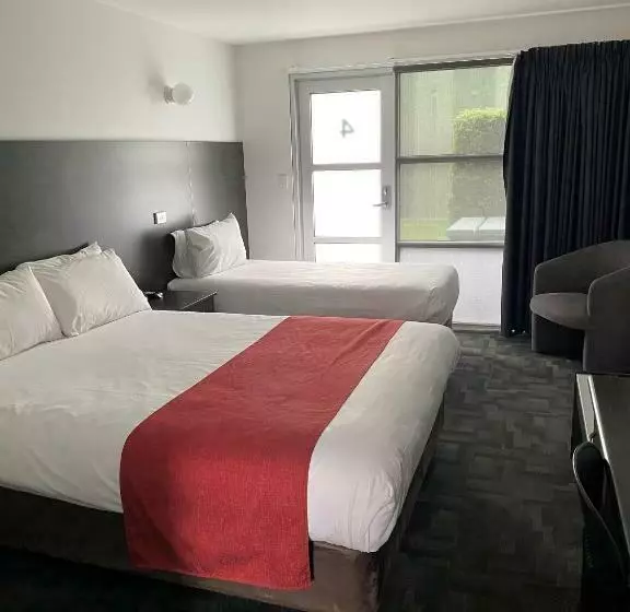 ファミリールーム, Brighton Hotel Motel