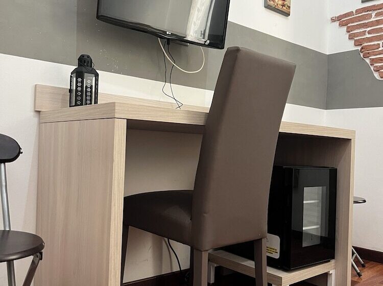 اتاق استاندارد, Albergo Astro