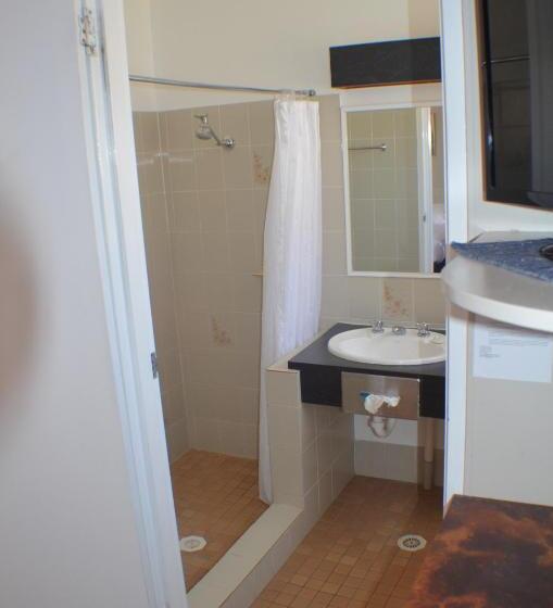 اتاق خانوادگی, Deer Park Motor Inn Armidale