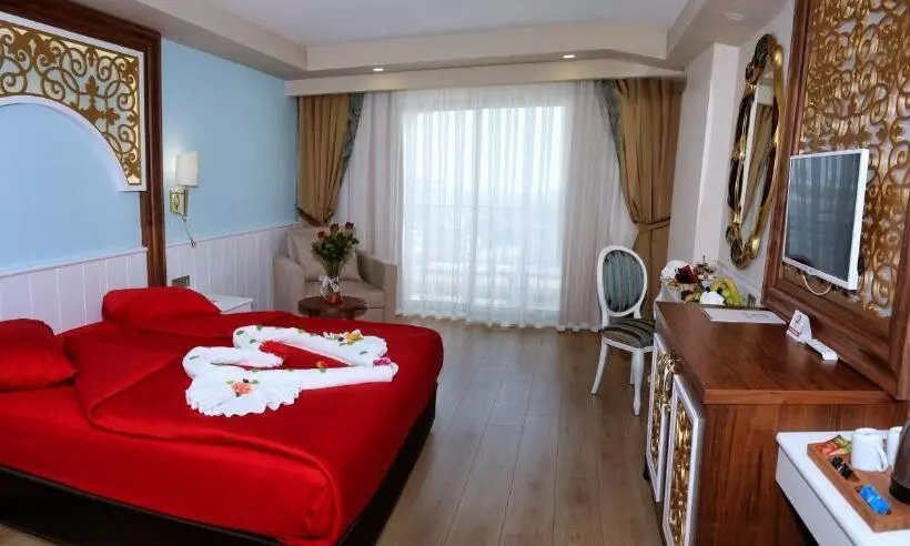Economy Triple Room
