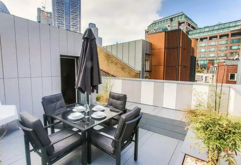 Suite with Terrace, Room Home Stay