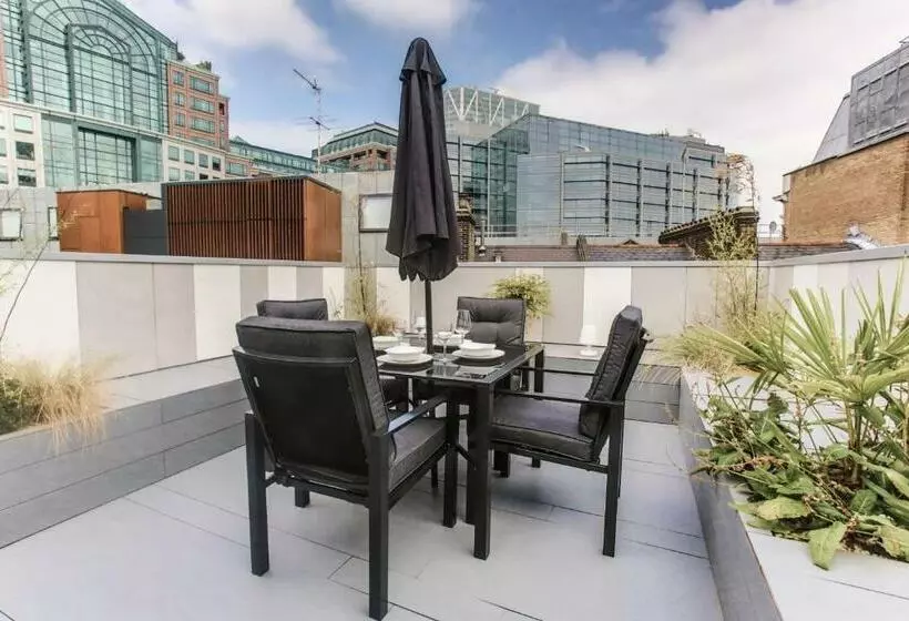 Suite with Terrace, Room Home Stay