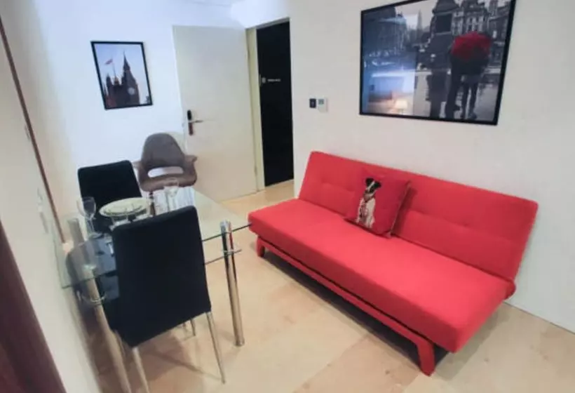 استودیوی لوکس, Room Home Stay