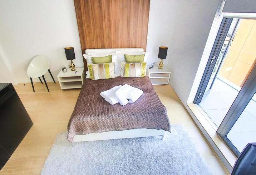 إستوديو ديلوكس, Room Home Stay