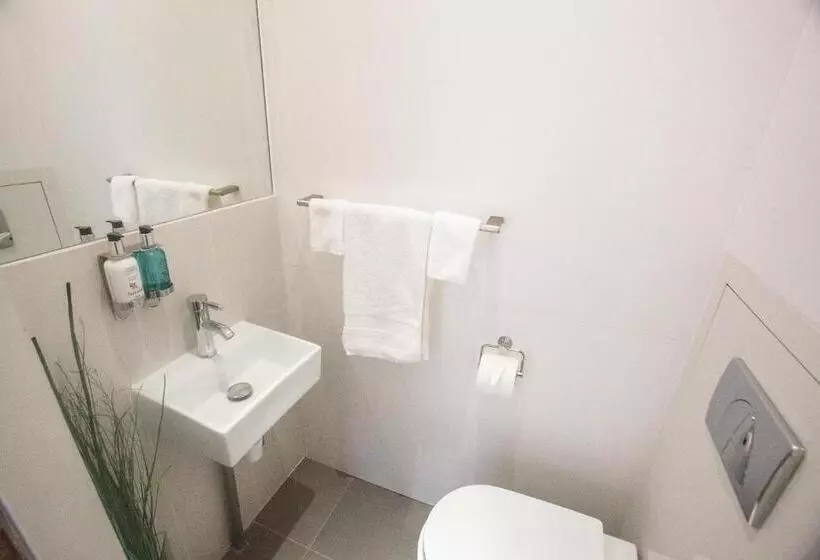 اتاق استاندارد, Room Home Stay