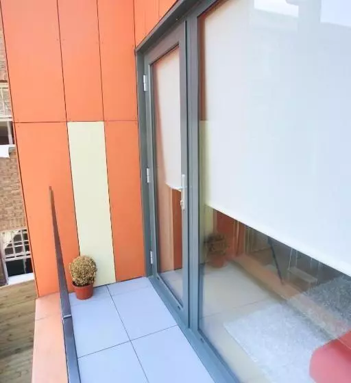 اتاق استاندارد با بالکن, Room Home Stay