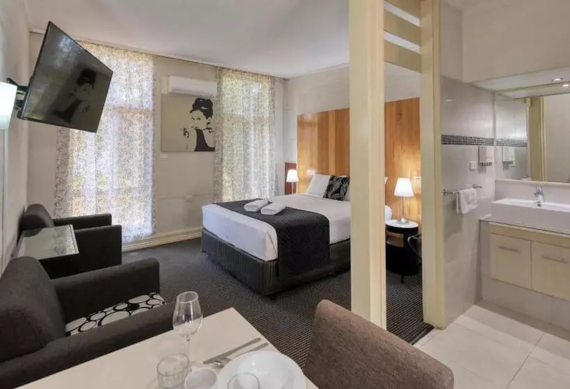 プレミアムルーム, Rose City Motor Inn