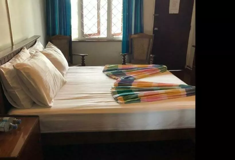 Familienzimmer, Sharon Inn