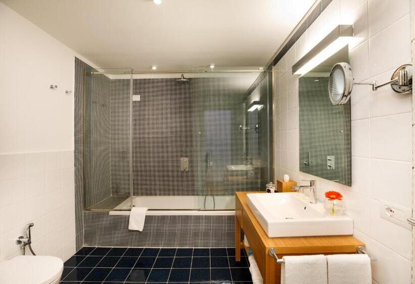 جناح مزود بجاكوزى, Villa Fiorella Art