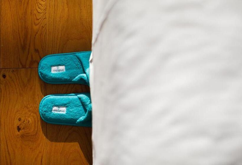 غرفة ديلوكس ذات إطلالة جانبية على البحر, Villa Fiorella Art