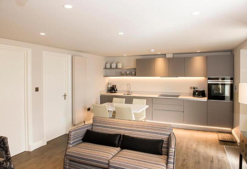 Апартаменты 2 Спальни, Roundthorn Country House & Luxury Apartments