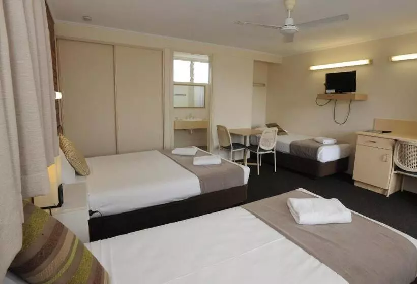 家族用の部屋エコノミー, Shoredrive Motel