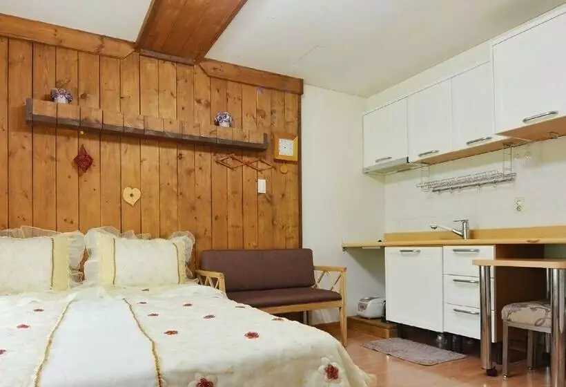 スタンダードルーム, Sicily Pension