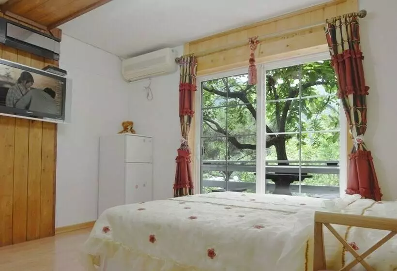 スタンダードルーム, Sicily Pension