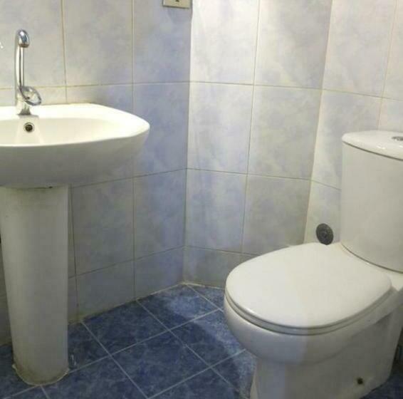 اتاق استاندارد یک تخته با سرویس بهداشتی مشترک, Hostel Vienna