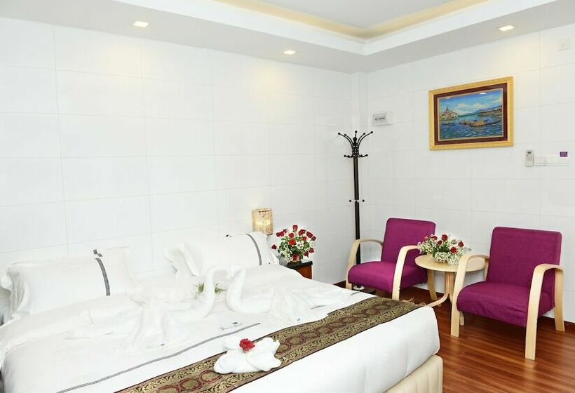 اتاق سوپریور, 8day