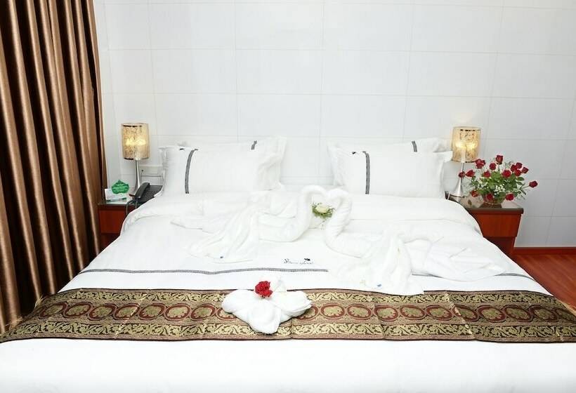 اتاق سوپریور, 8day