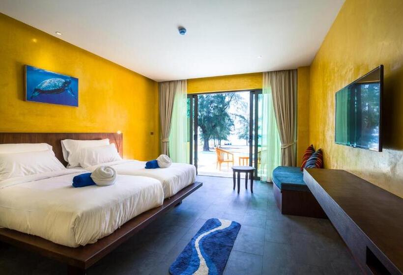 اتاق لوکس, Coriacea Beachfront Boutique Phuket Resort Sha Plus