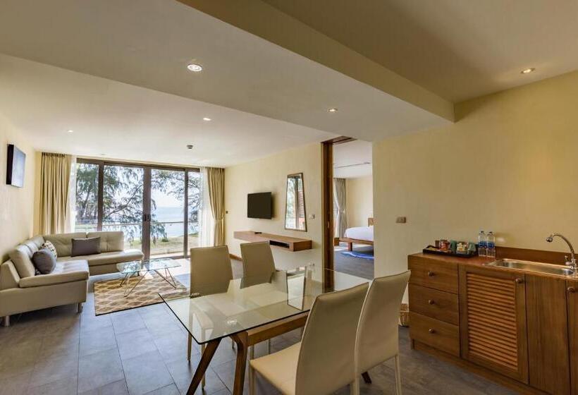 سوییت با چشمانداز دریا, Coriacea Beachfront Boutique Phuket Resort Sha Plus