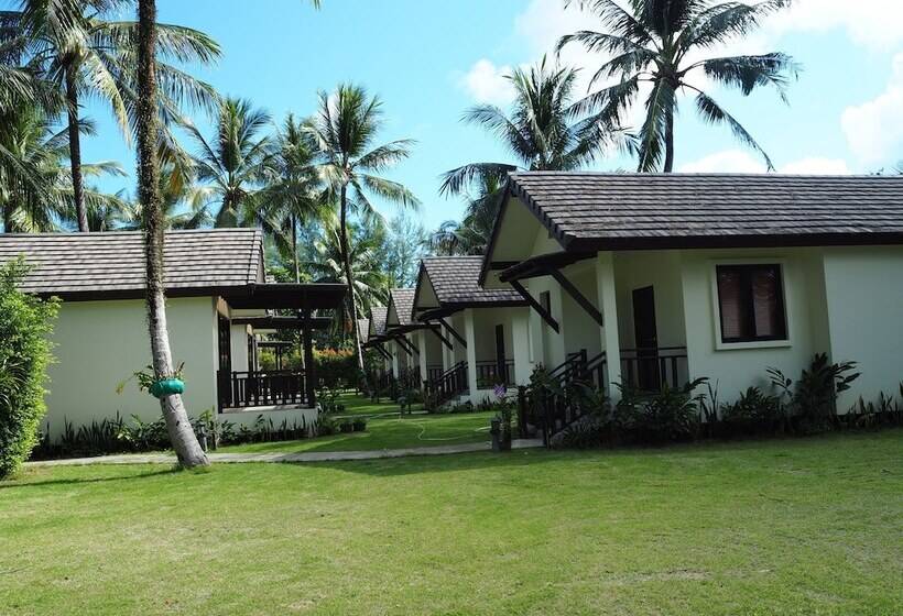 فيلا سوبيريور غرفة نوم واحدة, Khaolak Blue Lagoon Resort  Sha Extra Plus