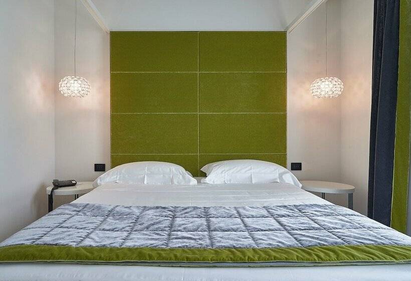 اتاق استاندارد, Link124