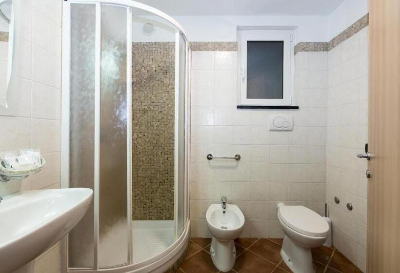 اتاق استاندارد با چشم‌انداز باغ, Locanda Ca Da Iride