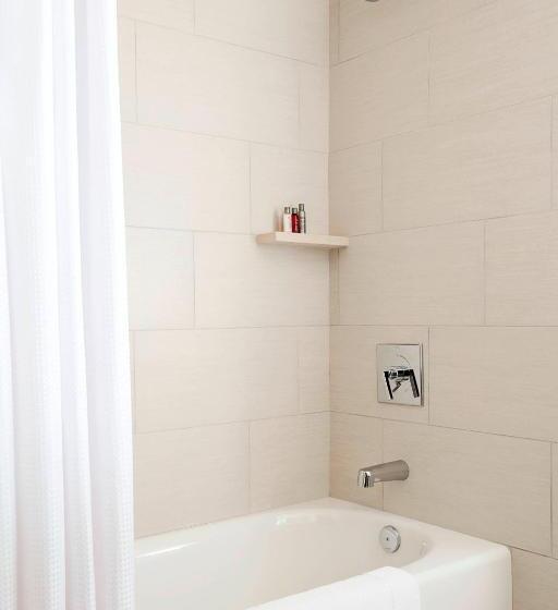 Номер Стандарт, Marriott Marquis Houston