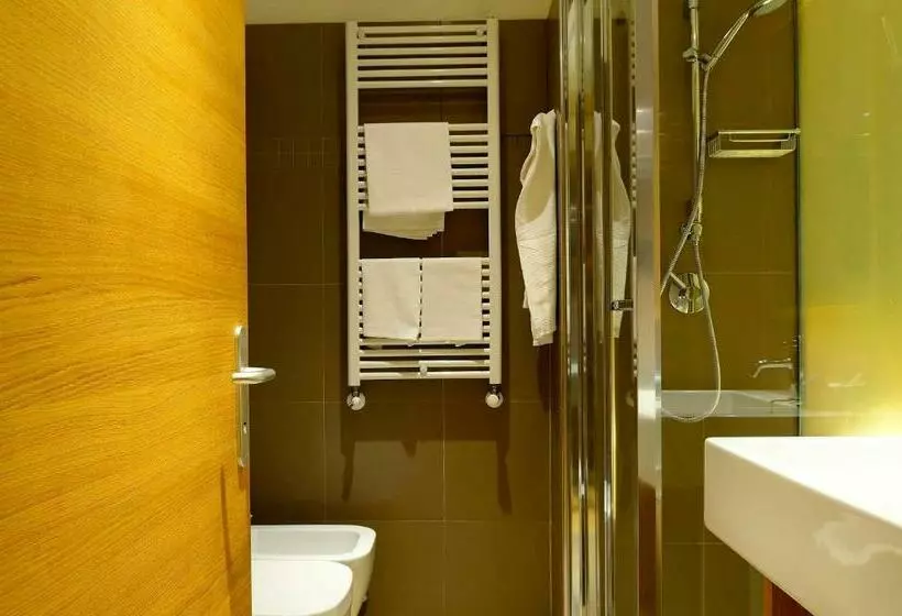 Camera Tripla Standard, Nido Dell Aquila