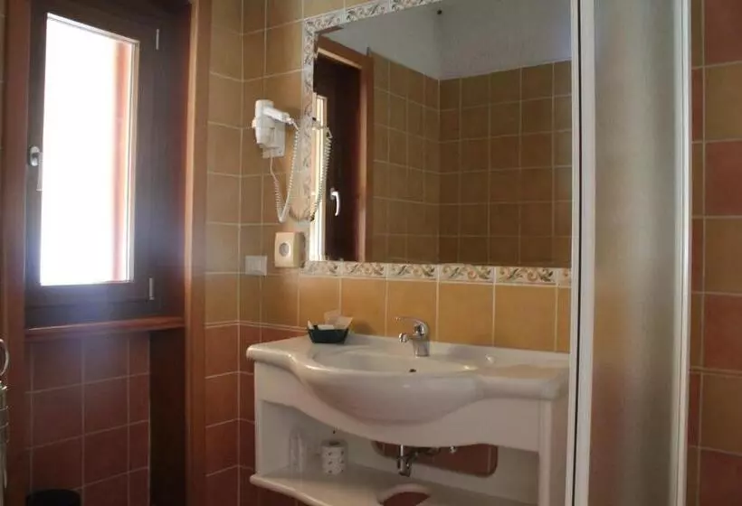 Camera Superiore, Nido Dell Aquila