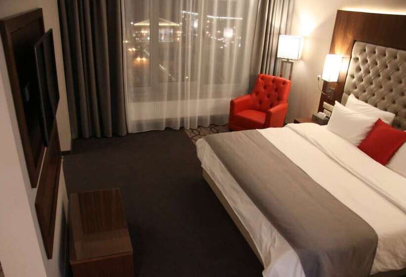 سوییت جونیور, Ramada Plaza By Wyndhamvoronezh City Centre