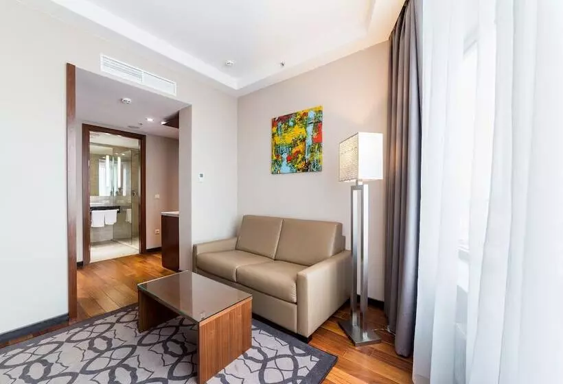 スイート, Ramada Plaza By Wyndhamvoronezh City Centre