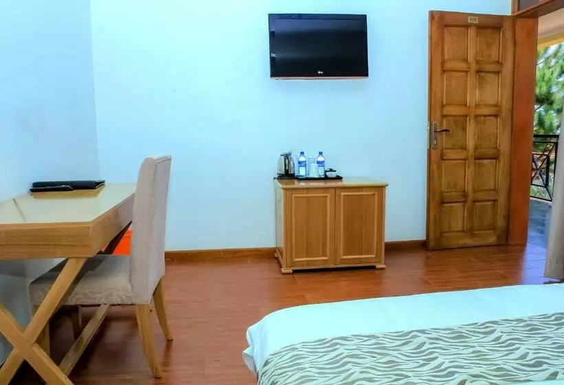 اتاق استاندارد, Rosemary Courts