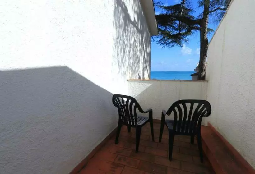 اتاق استاندارد با چشمانداز دریا, Testa Di Monaco Natural Beach