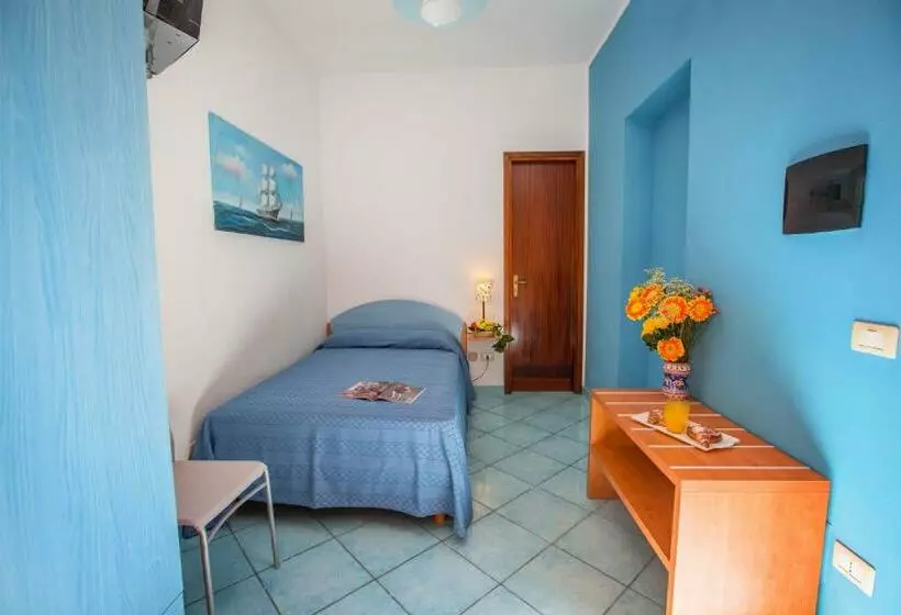 اتاق یک تخته با چشمانداز باغ, Testa Di Monaco Natural Beach