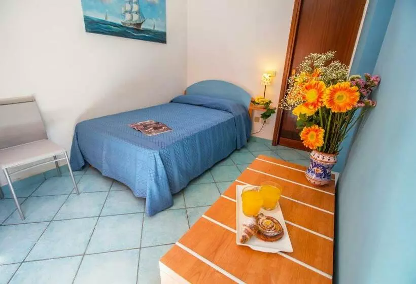 اتاق یک تخته با چشمانداز باغ, Testa Di Monaco Natural Beach