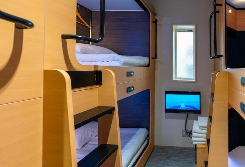 Bed in Shared Room with Shared Bathroom, The Lodge Moiwa 834