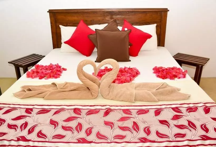Deluxe-huone, Negombo Village