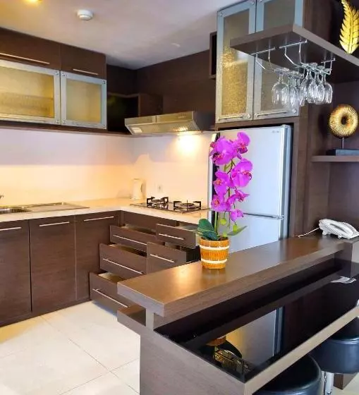 1 Bedroom Penthouse Apartment, Sunset Residence And Condotel