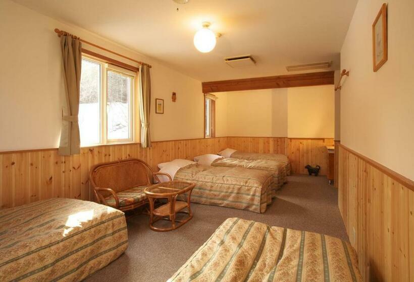 חדר משפחתי נוף להרים, Pension Asanebou