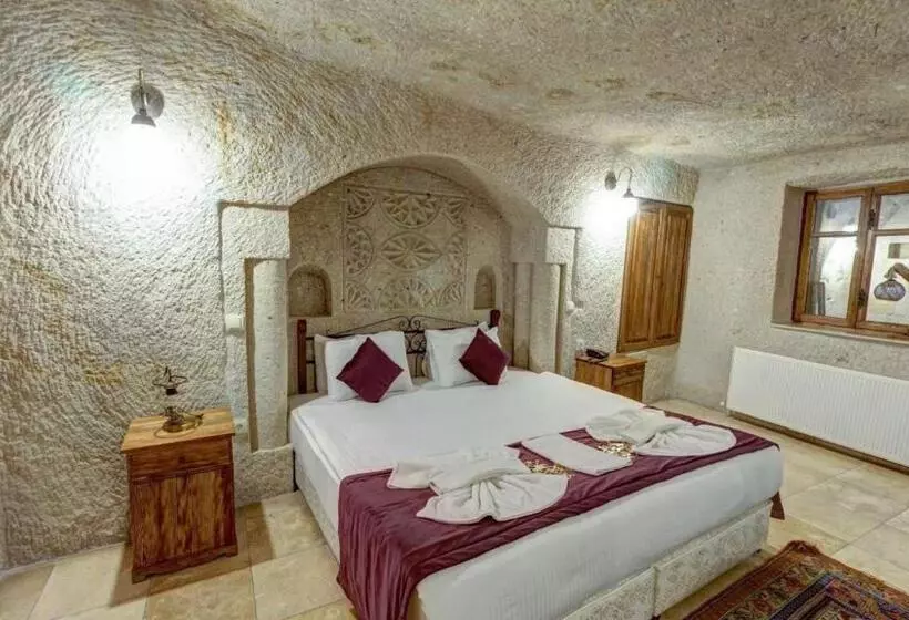 سوئیت با تخت بزرگ, Elegance Cave Suites & Restaurant