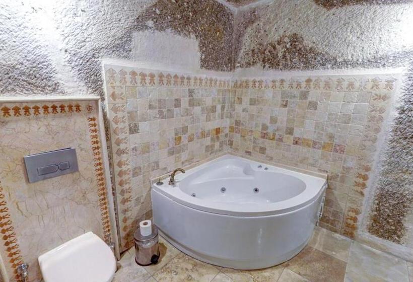 سوئیت با تخت بزرگ, Elegance Cave Suites & Restaurant