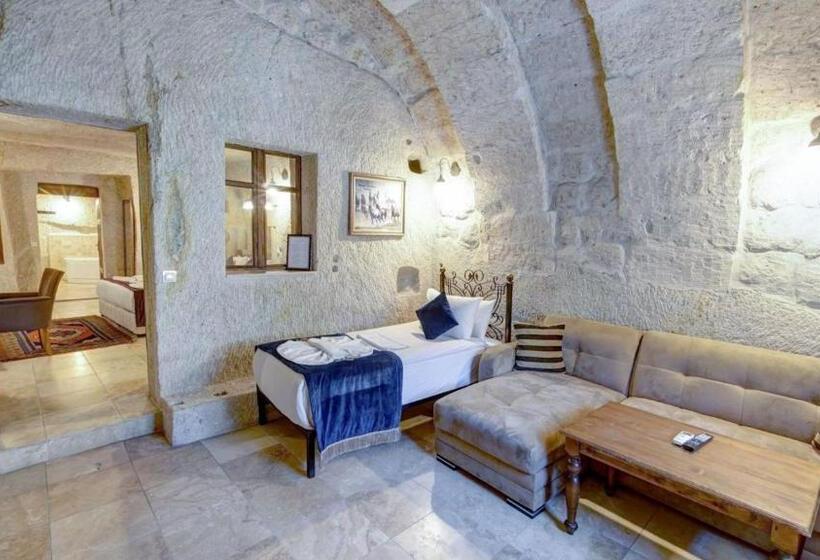 سوئیت با تخت بزرگ, Elegance Cave Suites & Restaurant