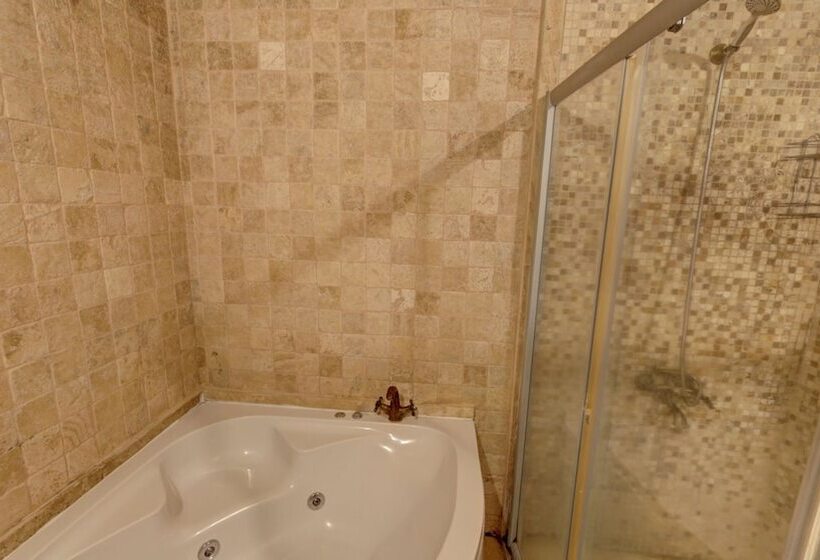 اتاق لوکس, Elegance Cave Suites & Restaurant