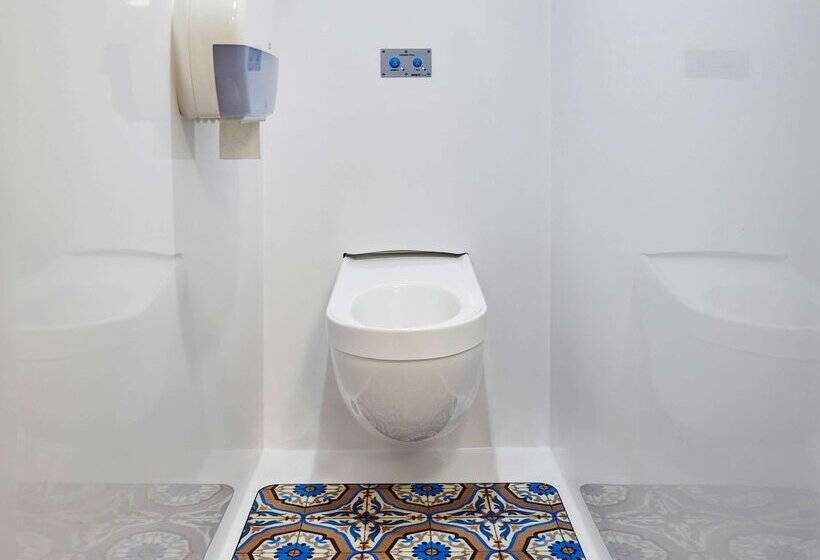 اتاق استاندارد, F1 Avignon Centre Courtine Gare Tgv