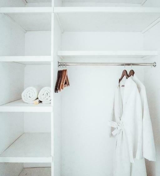 Standard-huone, Gayatri