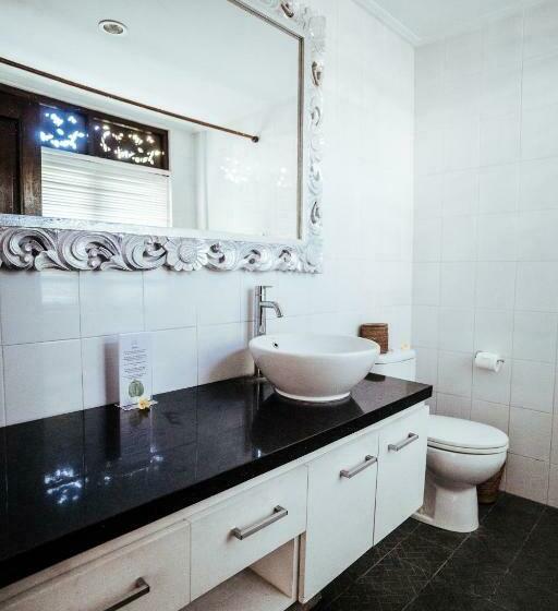 Standard-huone, Gayatri