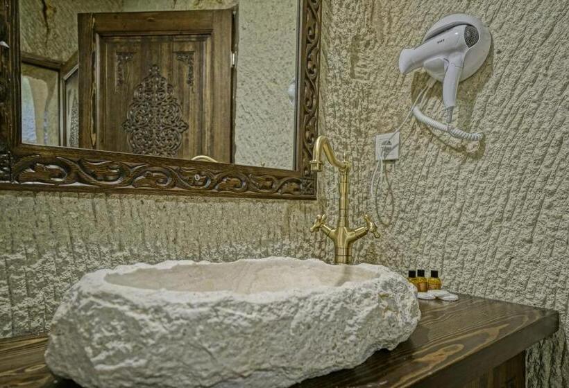 جناح عائلي, Goreme Valley Cave House