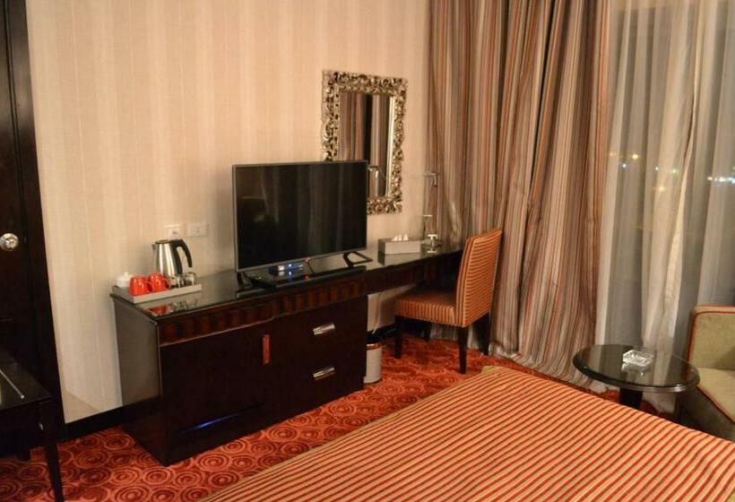 Utcára Néző Standard Szoba, Jewel Sport City And Aqua Park