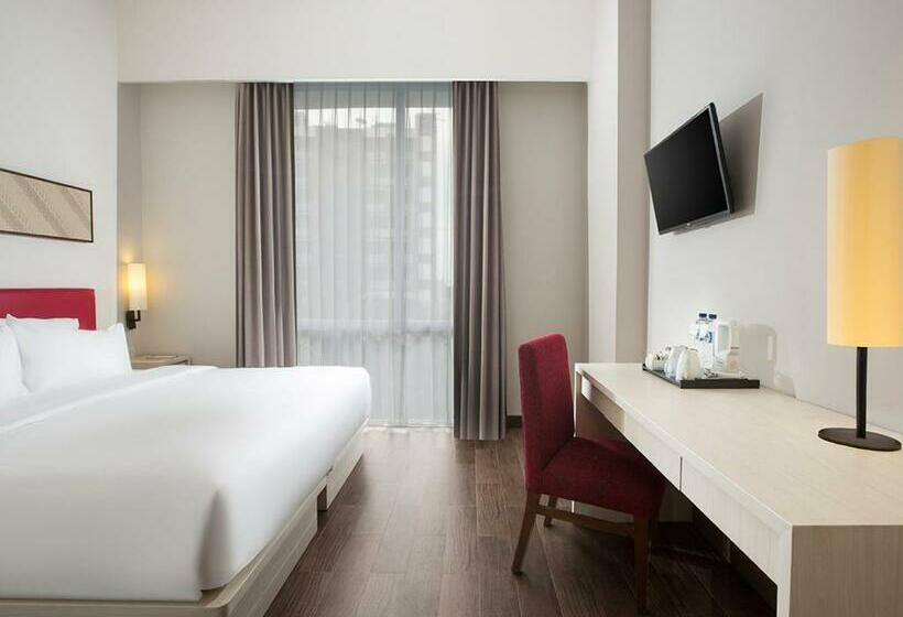 חדר דחוקס עם מיטת קינג, Santika Pekalongan